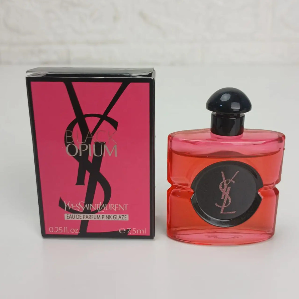 Yves Saint Laurent Black Opium Pink Glaze EDP / Travel Size (7.5ml)