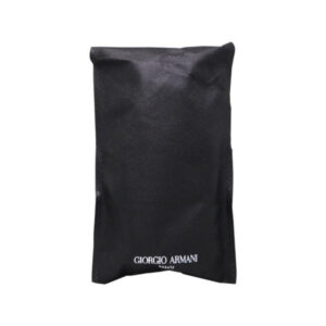 black essential pouch